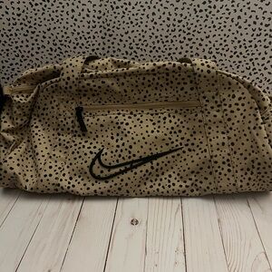 Nike leopard/spotted duffle bag